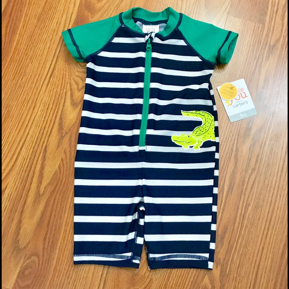 Carter’s Alligator 50+ Rashguard Swimsuit NWT